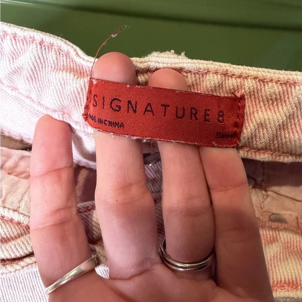 Trendy Pink Frayed Denim Shorts - Picture 10 of 10